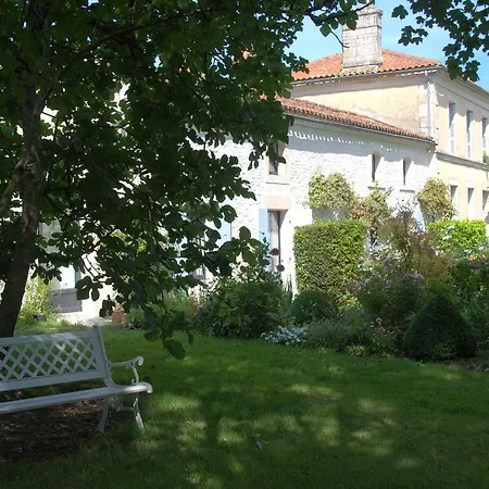 Les 2 Madeleine Saint-Saturnin-du-Bois