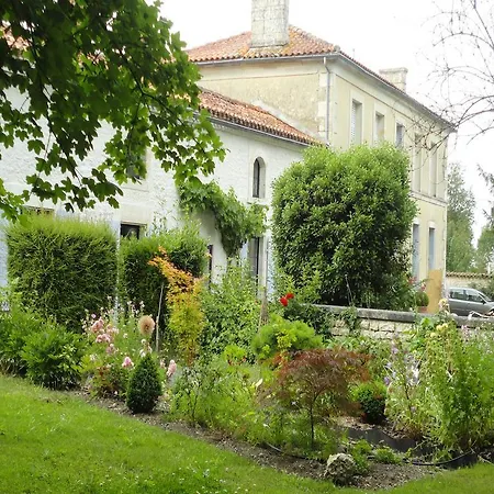 Les 2 Madeleine Couette-café Saint-Saturnin-du-Bois