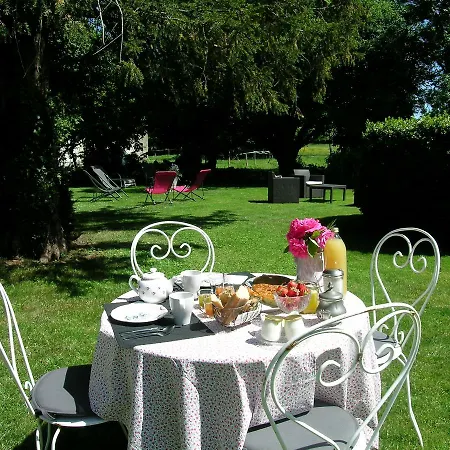 Bed & Breakfast Les 2 Madeleine 3*