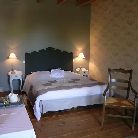 Couette-café Les 2 Madeleine Saint-Saturnin-du-Bois