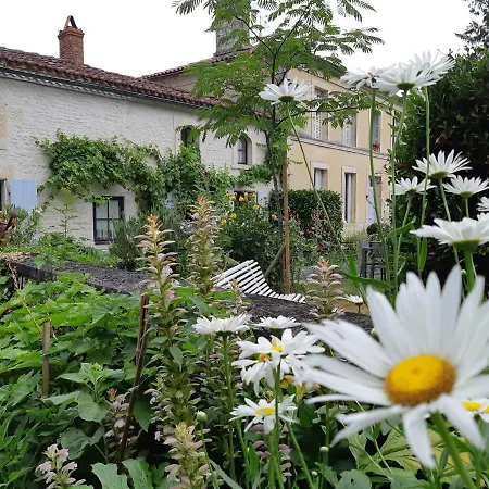 Les 2 Madeleine Bed & Breakfast