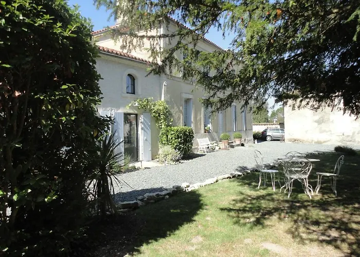 Les 2 Madeleine Saint-Saturnin-du-Bois